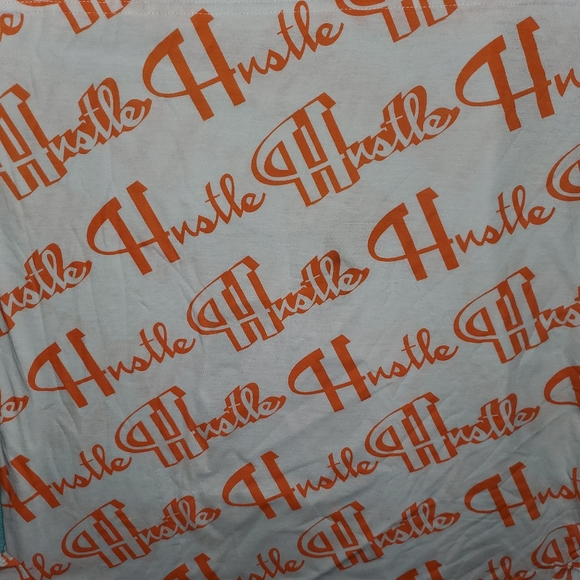 Launder Hustle bear t shirt - Picture 2 of 3